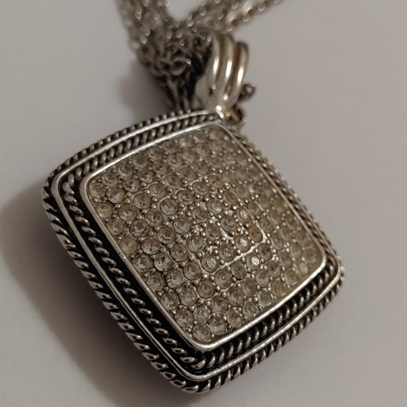 Black atone necklace - Picture 4 of 5